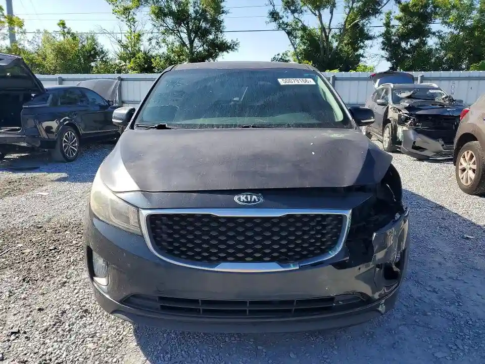KNDMC5C19G6147872 2016 KIA SEDONA-4