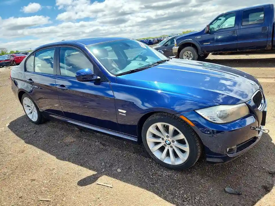 WBAPK7C57BA974349 2011 BMW 3 SERIES-3