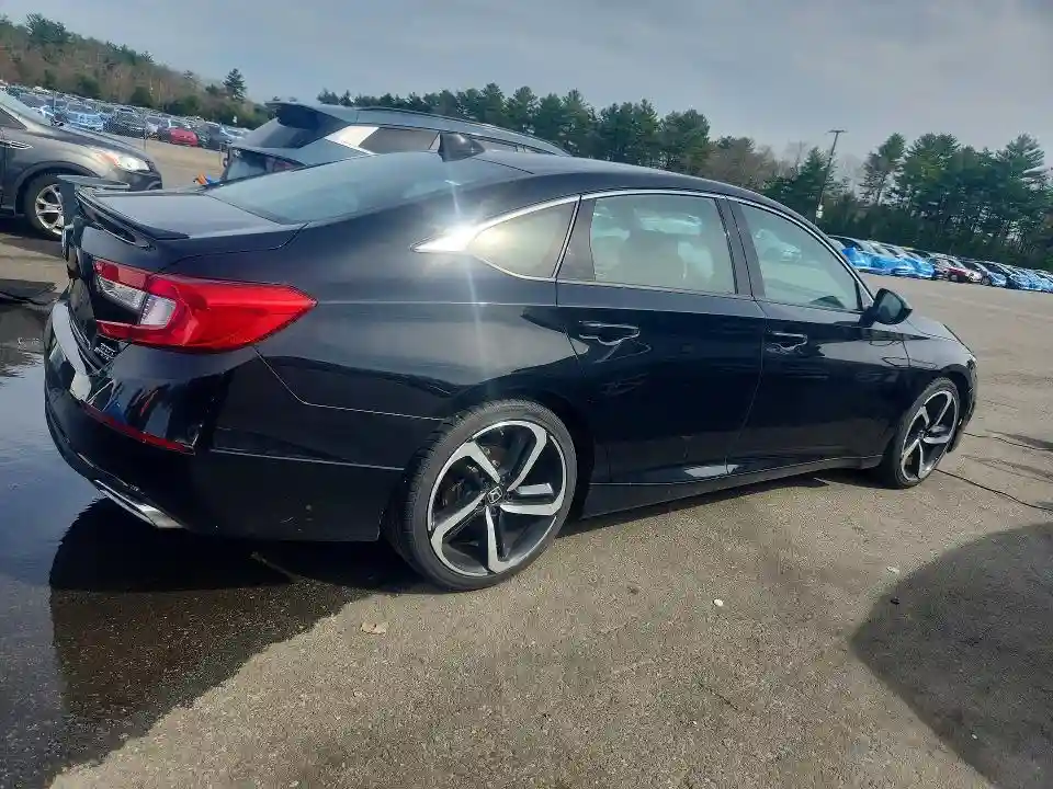 1HGCV2F3XKA005927 2019 HONDA ACCORD-2
