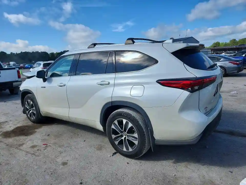 5TDGARAH2MS504962 2021 TOYOTA HIGHLANDER-1