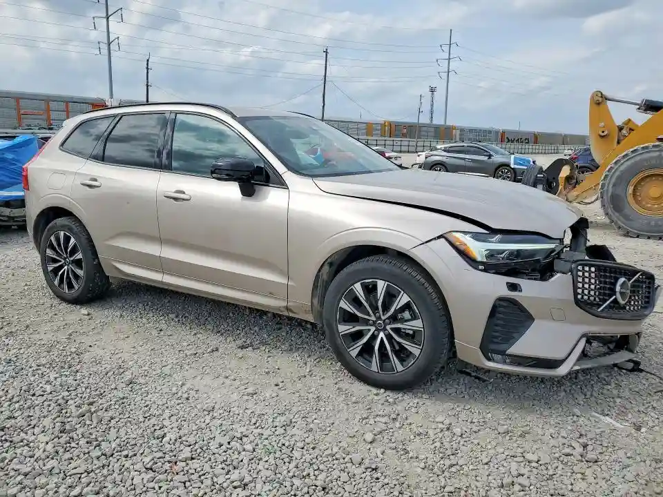 YV4L12RK1R1861928 2024 VOLVO XC60 CORE-3