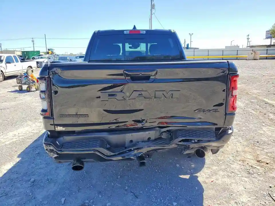 3C6SRFFP9S4500879 2025 RAM 1500-5
