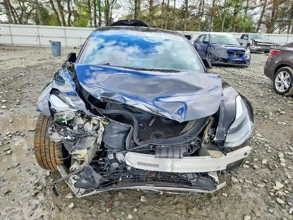 5YJ3E1EA4PF432107 2023 TESLA MODEL 3-4