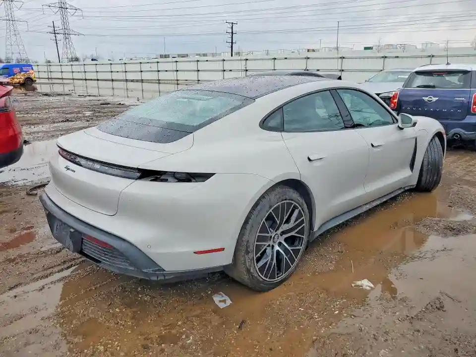 WP0AA2Y19PSA15446 2023 PORSCHE TAYCAN-2
