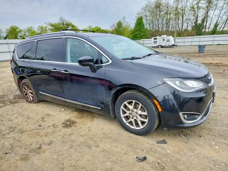 2C4RC1BG6LR268995 2020 CHRYSLER PACIFICA-3