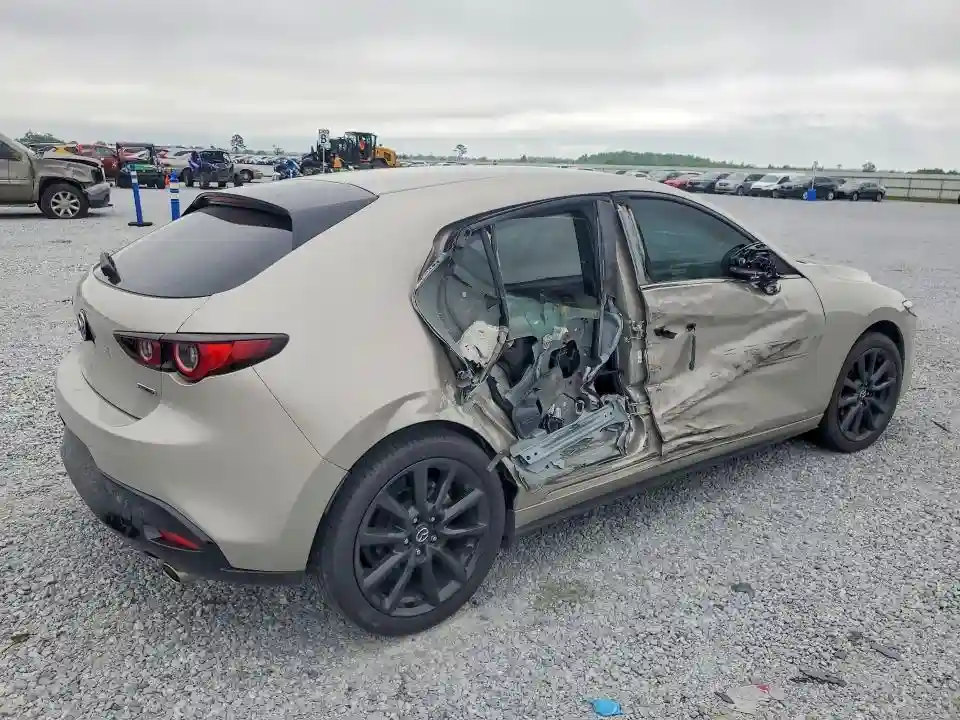 JM1BPAKM5S1753837 2025 MAZDA MAZDA3-2