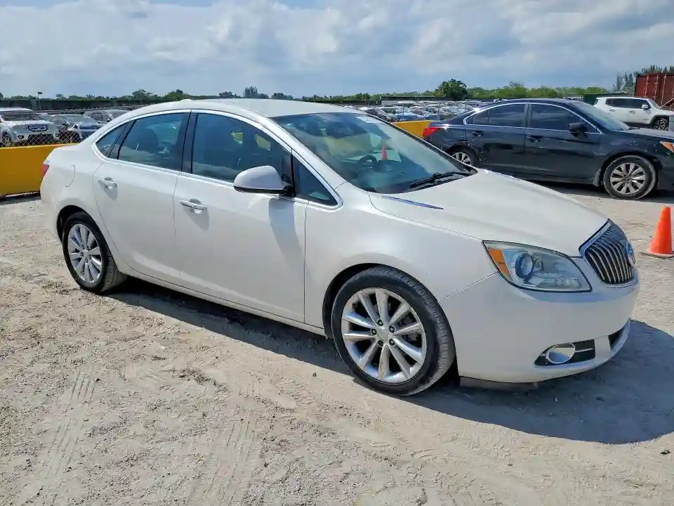 1G4PS5SK2F4164870 2015 BUICK VERANO-3