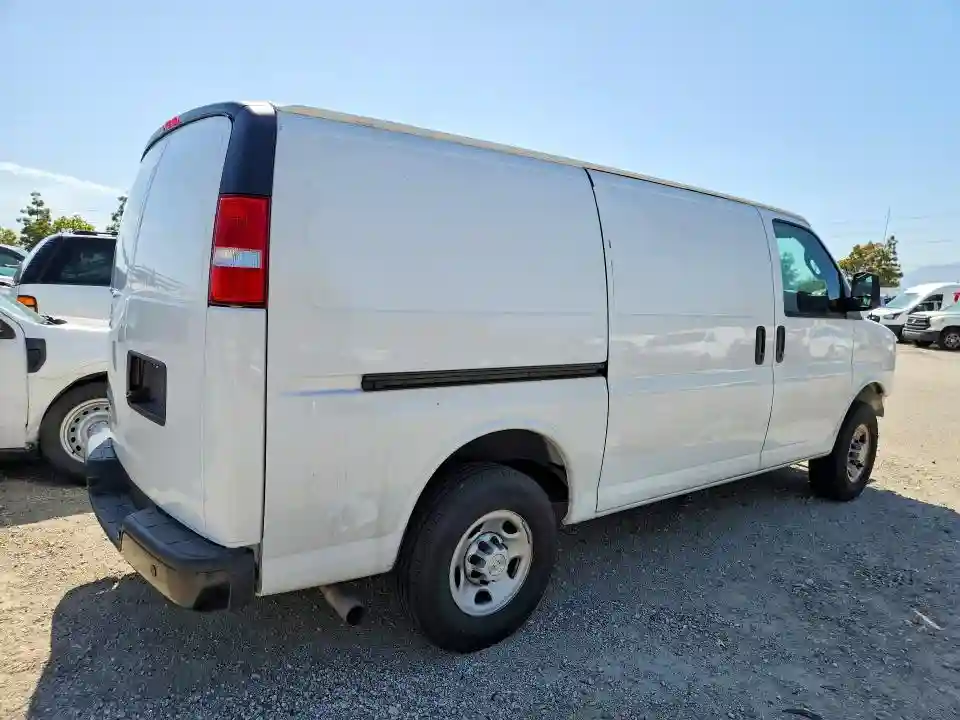 1GCWGAFP9R1247024 2024 CHEVROLET EXPRESS-2