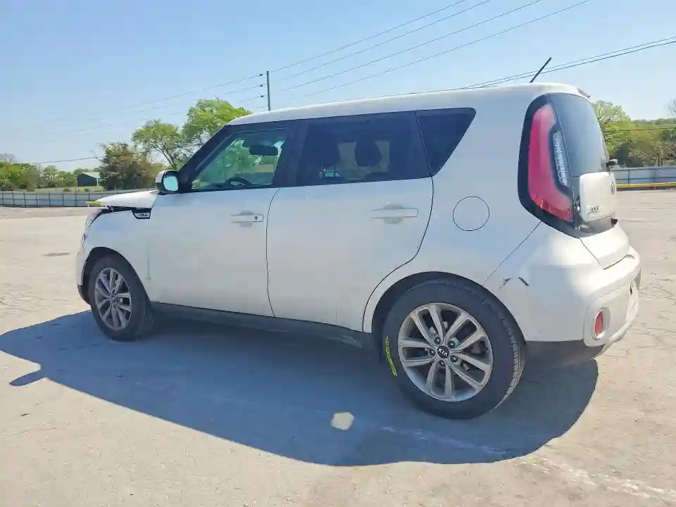 KNDJP3A55H7495987 2017 KIA SOUL-1
