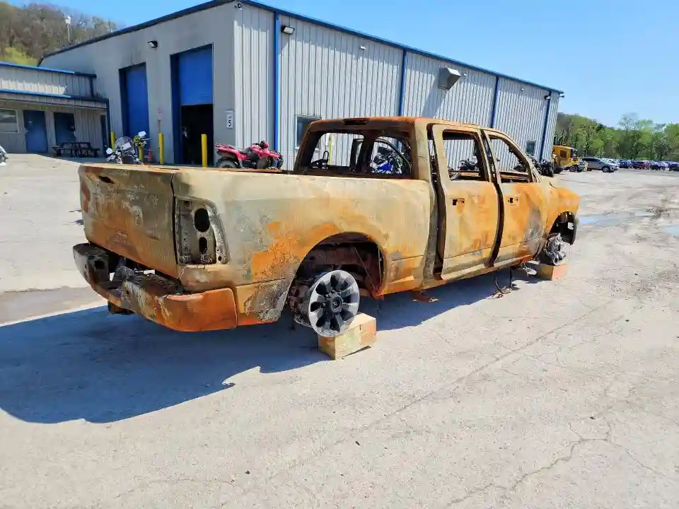 3C6TR5EJ4JG297649 2018 RAM 2500-2