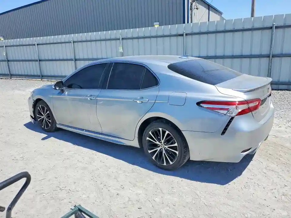 4T1G11AK6LU504126 2020 TOYOTA CAMRY-1