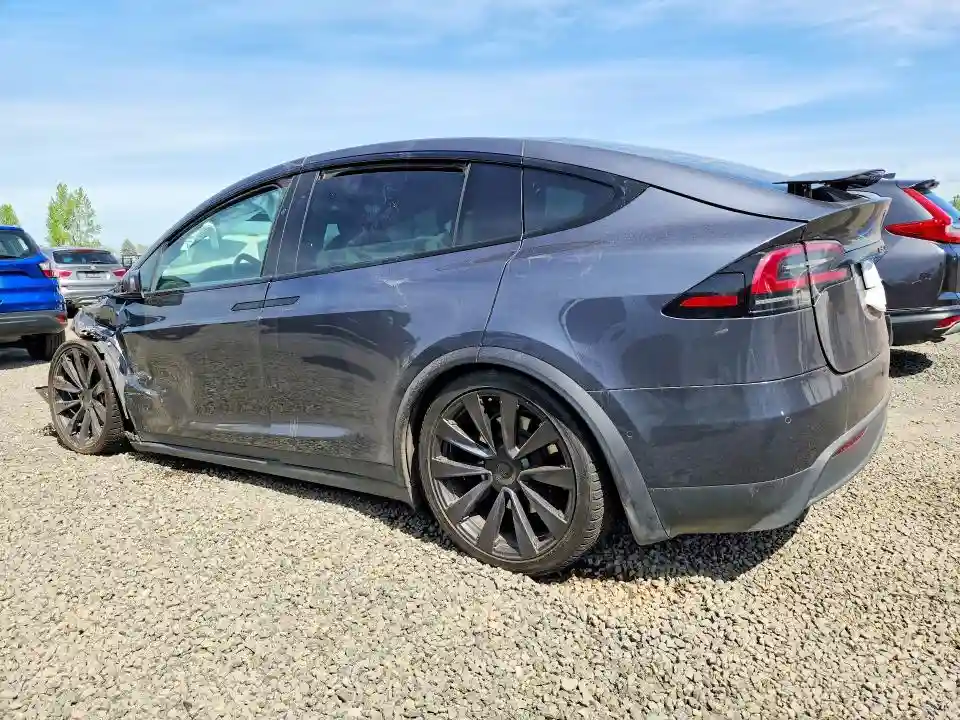 7SAXCBE61NF359125 2022 TESLA MODEL X-1