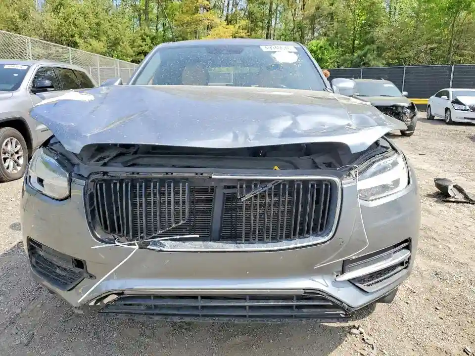 YV4A22PK0J1328187 2018 VOLVO XC90-4