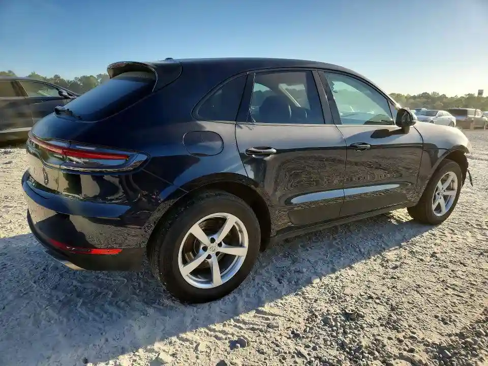 WP1AA2A55MLB08172 2021 PORSCHE MACAN-2