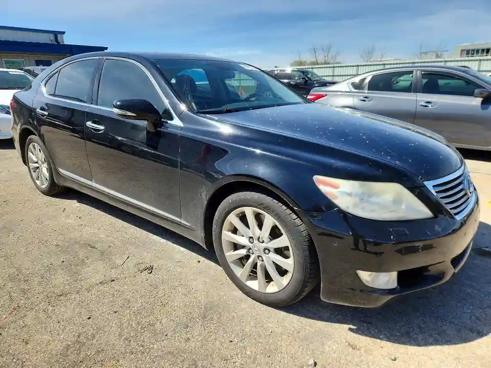 JTHCL5EF4B5011165 2011 LEXUS LS460-3