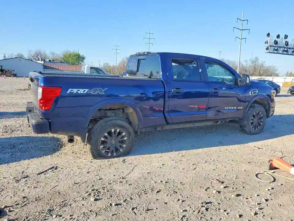 1N6BA1F45JN528432 2018 NISSAN TITAN-2