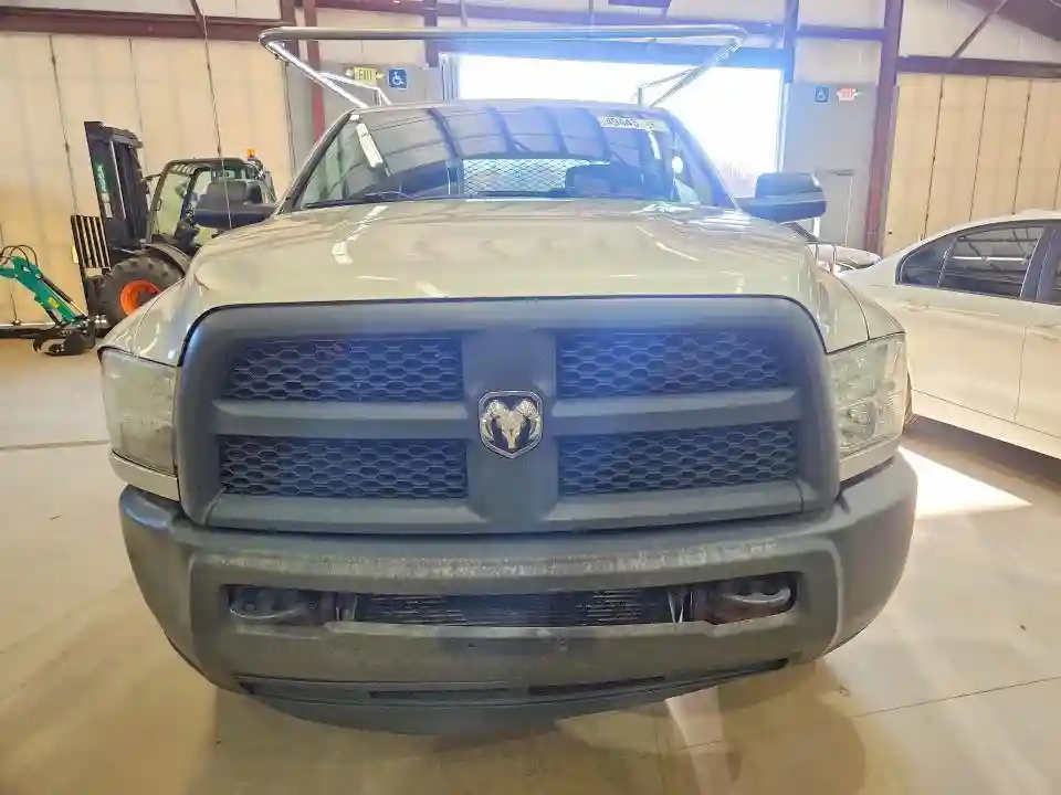 3C63R2GL6DG522333 2013 RAM 3500-4