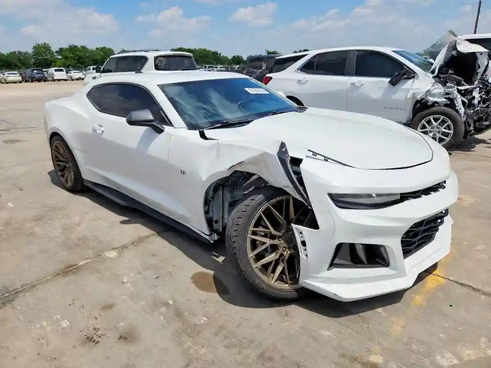 1G1FB1RX1H0158376 2017 CHEVROLET CAMARO-3