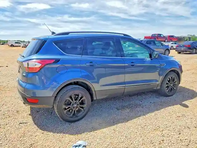 1FMCU0HD8JUA44312 2018 FORD ESCAPE-2