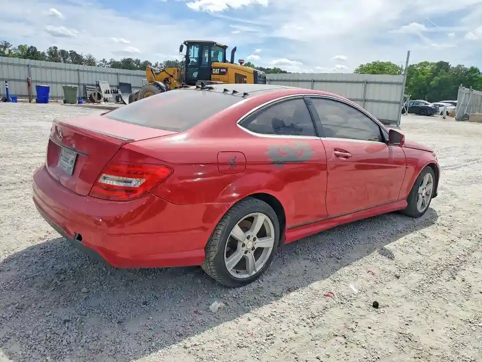 WDDGJ4HB5FG384338 2015 MERCEDES-BENZ C 250-2