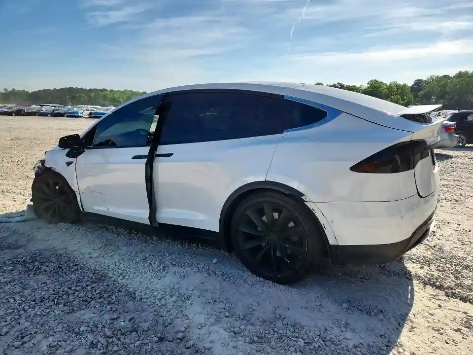 5YJXCBE25HF070151 2017 TESLA MODEL X-1