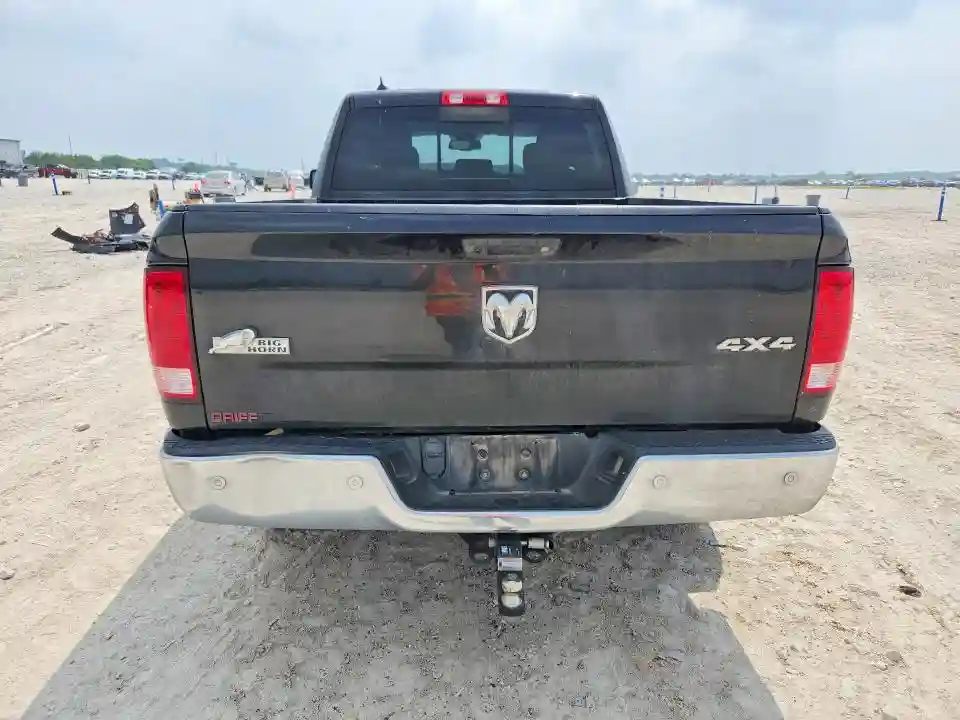 1C6RR7GG8JS218550 2018 RAM 1500-5