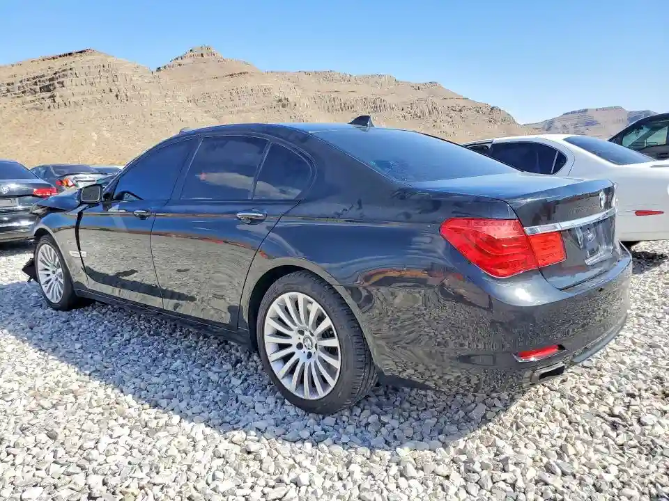 WBAKC6C56CC396803 2012 BMW 7 SERIES-1