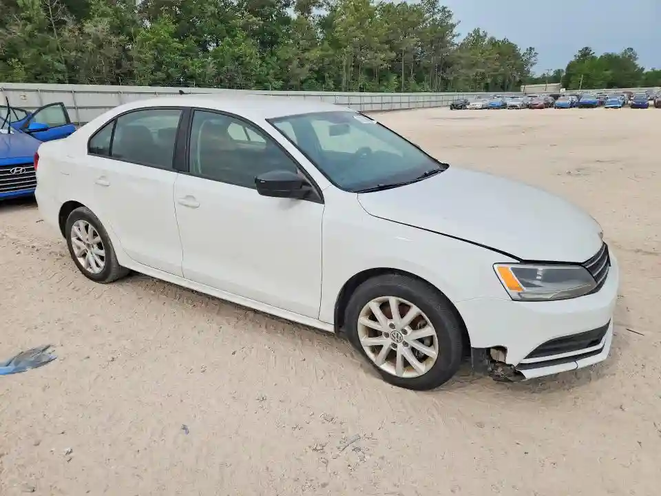 3VWD17AJ1FM250347 2015 VOLKSWAGEN JETTA-3