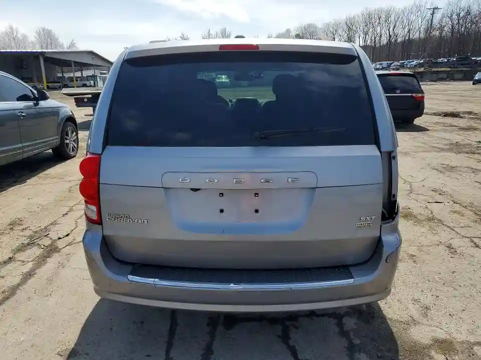 2C4RDGCG8KR761784 2019 DODGE CARAVAN-5