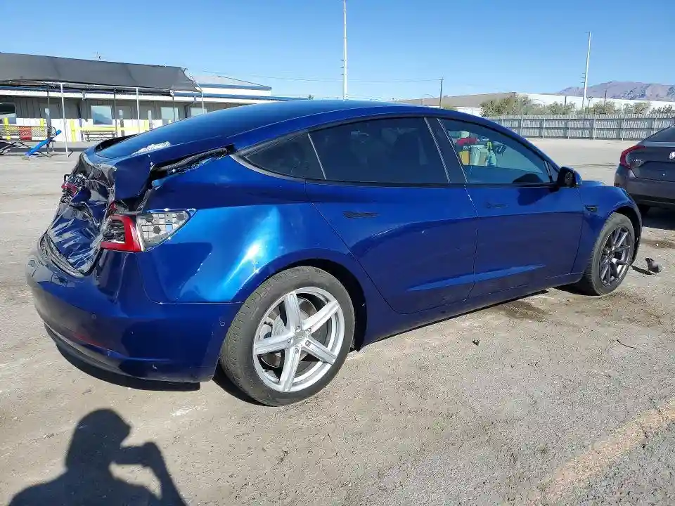 5YJ3E1EB4MF995484 2021 TESLA MODEL 3-2