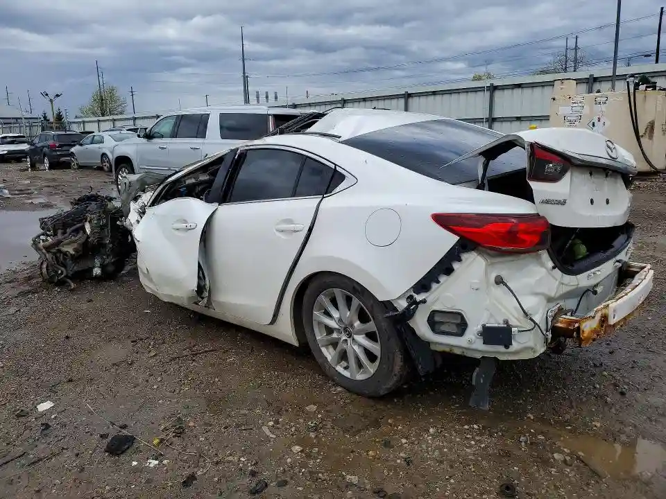 JM1GJ1V61E1119322 2014 MAZDA 6-1