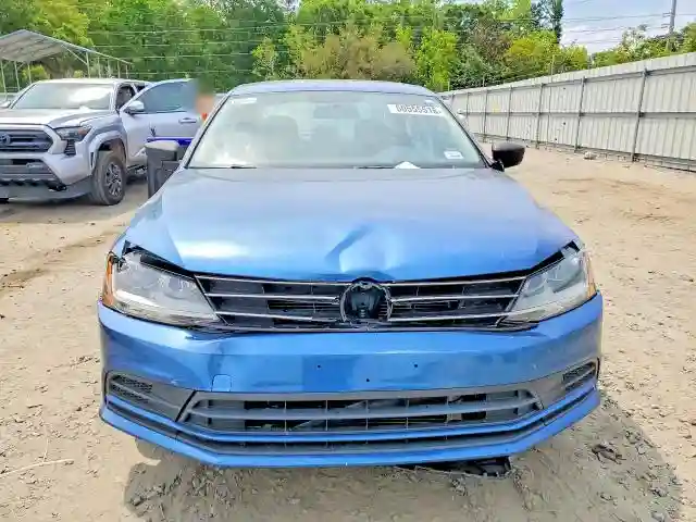 3VW2B7AJ3HM396417 2017 VOLKSWAGEN JETTA-4