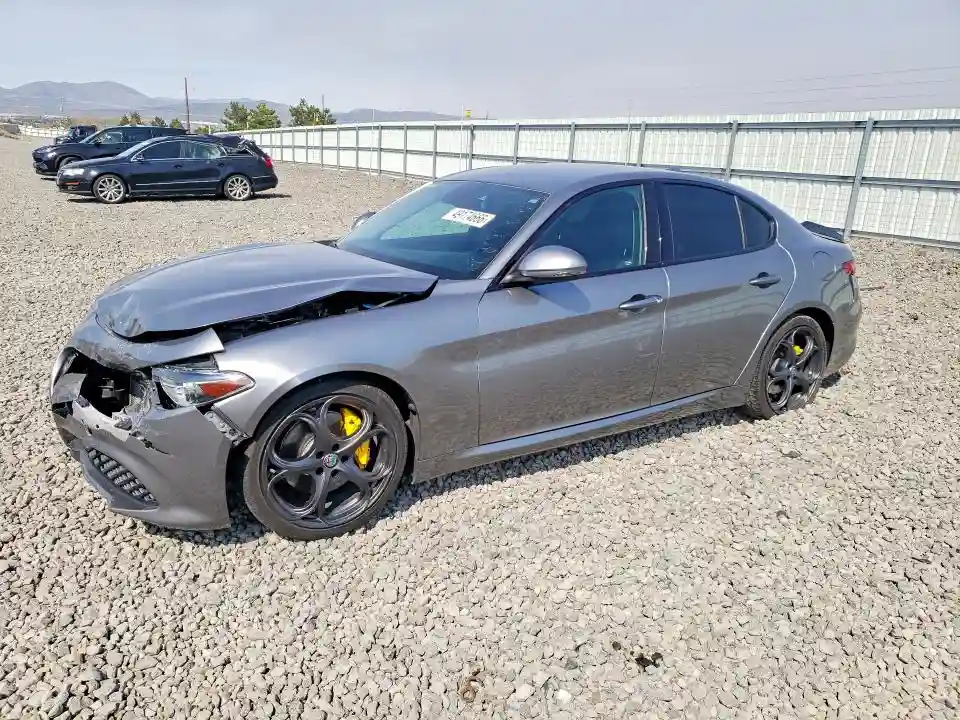 ZARFAMBN3K7605816 2019 ALFA ROMEO GIULIA-0