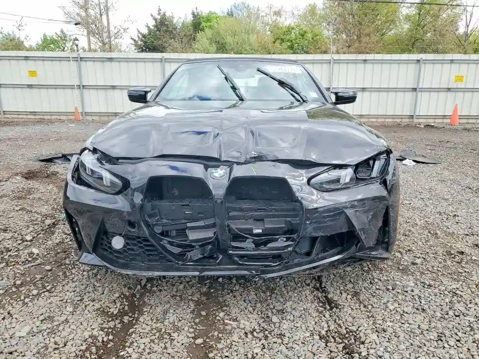 WBS43BA09SCU10096 2025 BMW M4-4