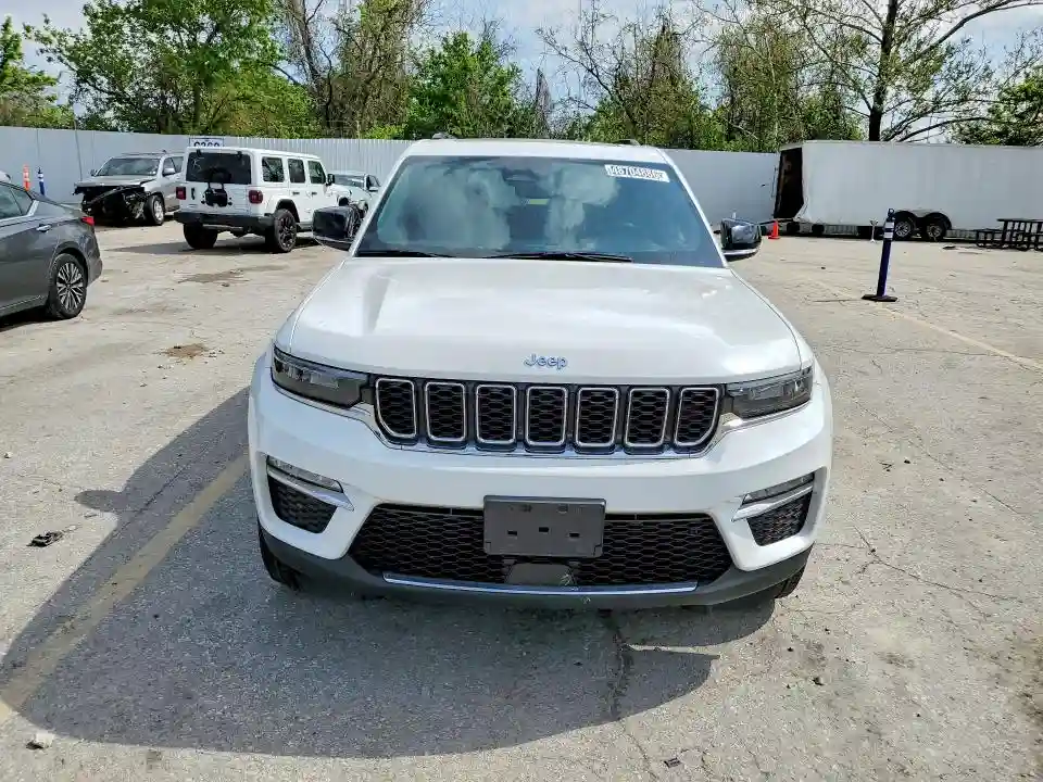 1C4RJYB61RC114556 2024 JEEP GRAND CHEROKEE-4