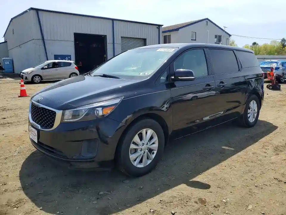 KNDMB5C12J6395763 2018 KIA SEDONA-0
