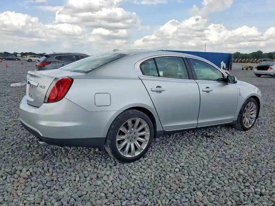1LNHL9DRXAG613755 2010 LINCOLN MKS-2