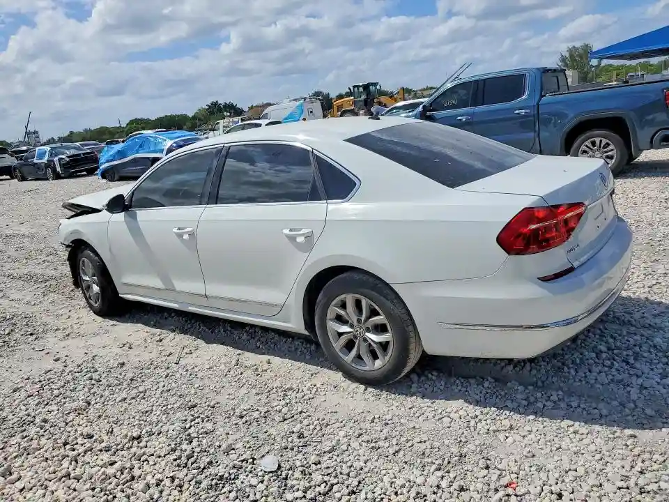 1VWAT7A30GC053008 2016 VOLKSWAGEN PASSAT-1