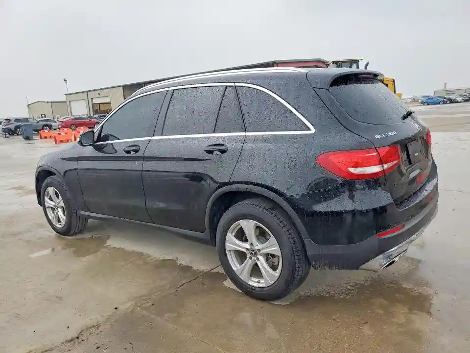 WDC0G4JB5HF227660 2017 MERCEDES-BENZ GLC-CLASS-1