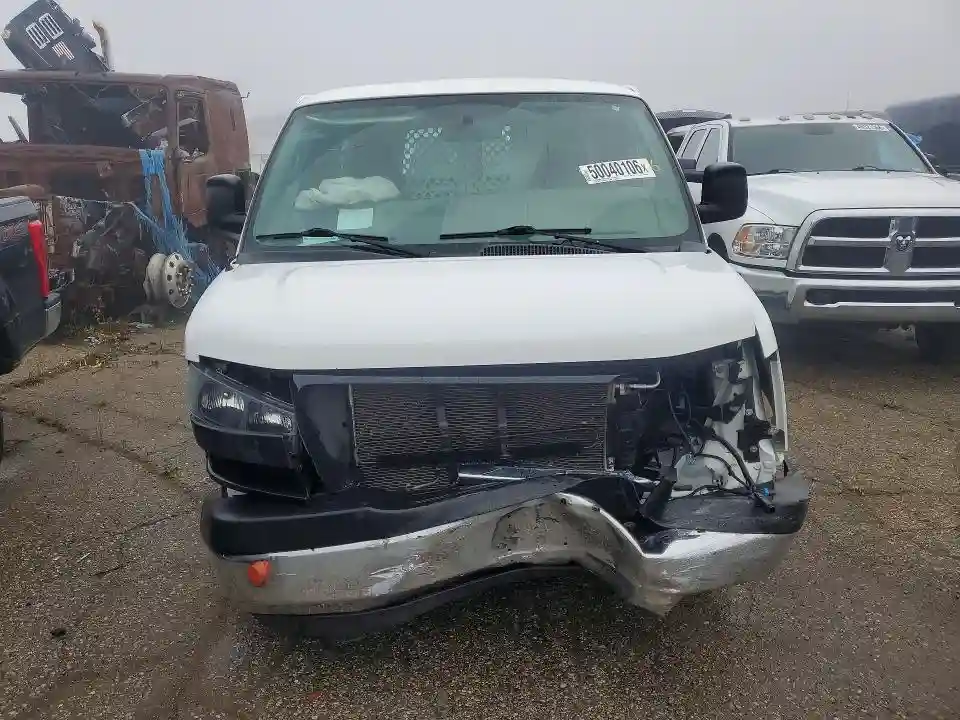 1GTW7AFG0J1254044 2018 GMC SAVANA-4
