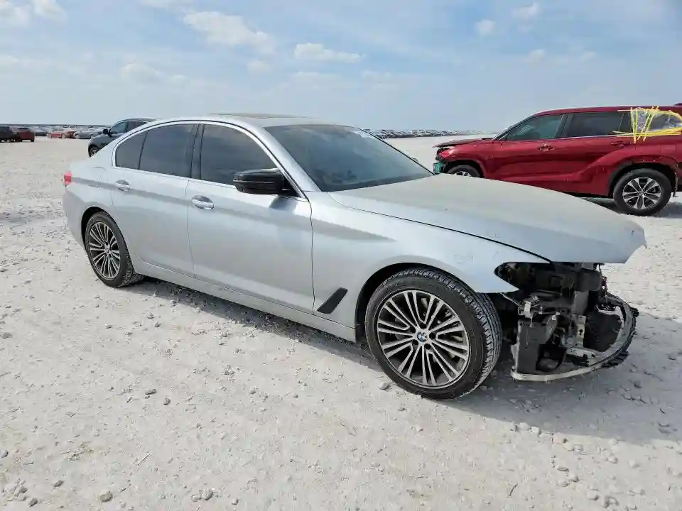 WBAJE7C38HG890980 2017 BMW 5 SERIES-3