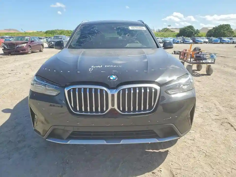 5UX53DP09R9V39251 2024 BMW X3-4