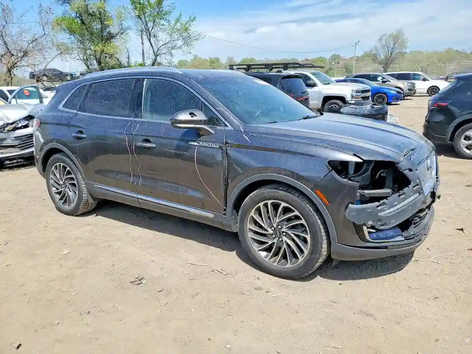 2LMPJ8L90KBL25351 2019 LINCOLN NAUTILUS-3