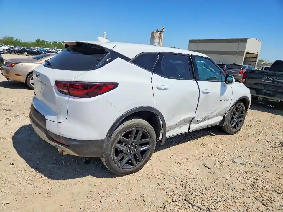3GNKBCR40PS120238 2023 CHEVROLET BLAZER-2