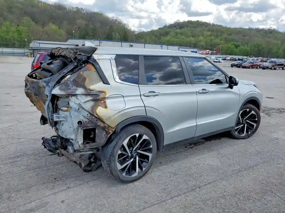 JA4J4UA8XNZ053841 2022 MITSUBISHI OUTLANDER-2