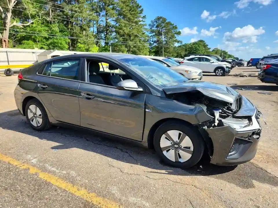 KMHC65LC3LU242675 2020 HYUNDAI IONIQ-3