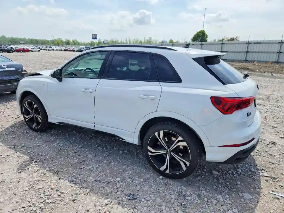 WA1EECF36P1020035 2023 AUDI Q3-1