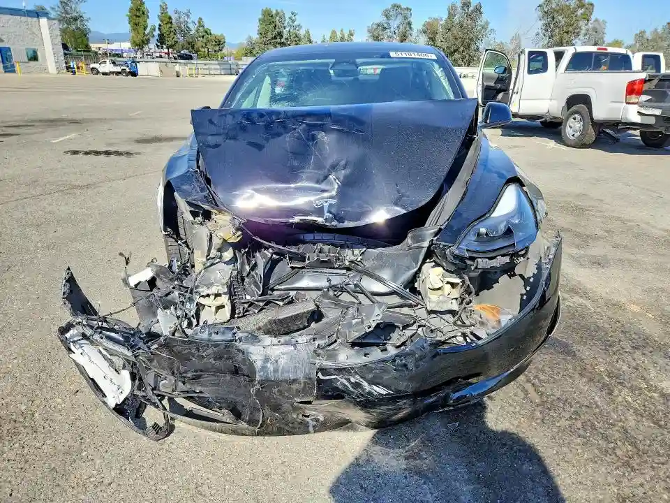 5YJ3E1EA8PF612030 2023 TESLA MODEL 3-4