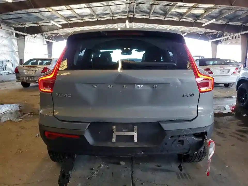 YV4L12UE6S2531168 2025 VOLVO XC40-5