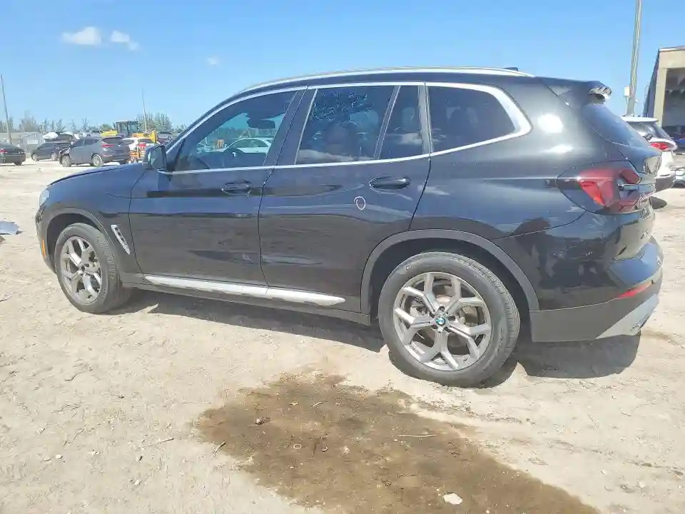 5UX53DP09R9V39251 2024 BMW X3-1